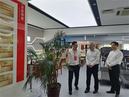 臨沂市政府王映海副市長一行蒞臨VSPORTS体育官网體育集團(tuán)濟(jì)南省體旗艦店